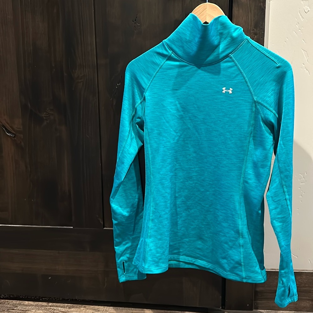 Women’s underarmour cold gear base layer